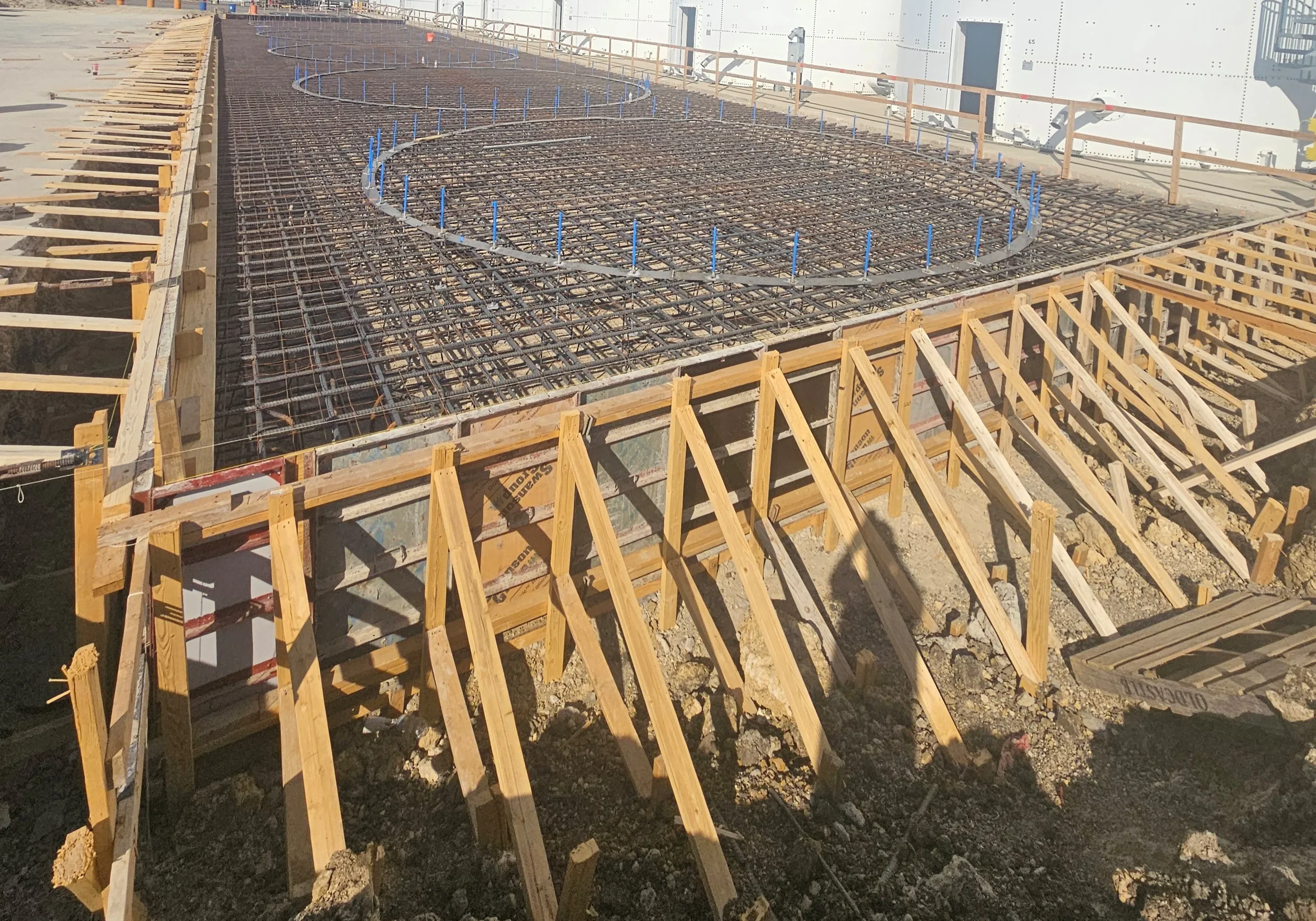 69b104971e8e8_image001